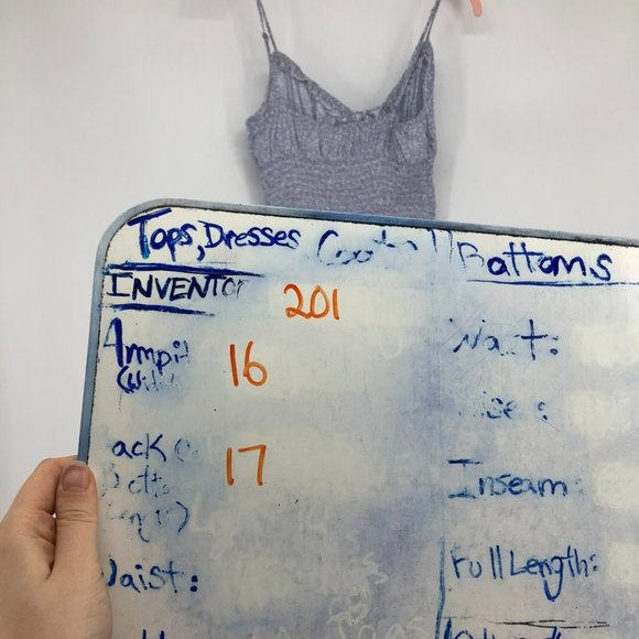 Garage periwinkle blue white floral shirred tie front crop  tank top SP - Picture 11 of 13